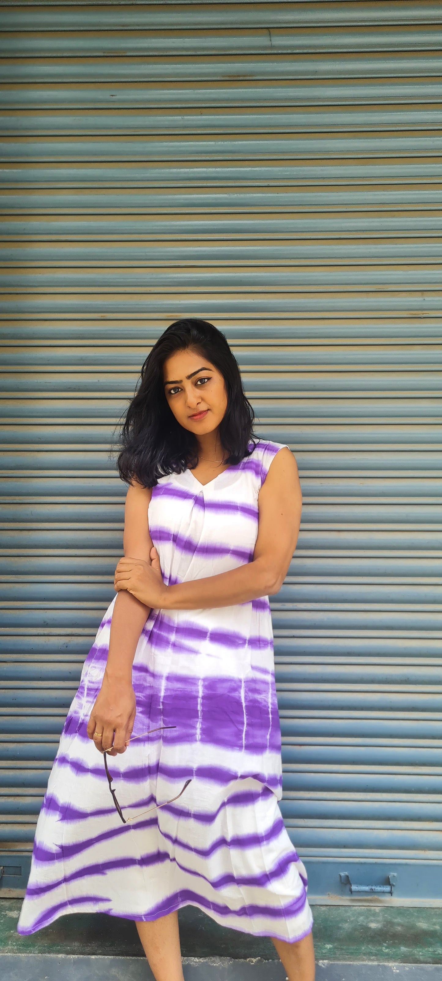 Elegant Purple and White Tie-Dye Mul Cotton Flowy Long Top with Pockets